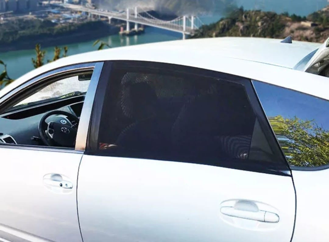 PROTECTOR SOLAR PARA VENTANAS DEL AUTO (INCLUYE 2 UNIDADES)🚗