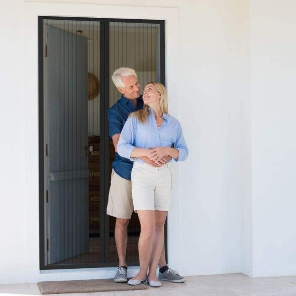 MagniSafe ™️ -Malla Cortina con cierre magnético automático  210 X 100 cm